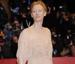 Nous retrouverons Tilda Swinton, 48 ans, lors de la Nuit des César, à laquelle elle est nominée dans la catégorie de la meilleure actrice pour son rôle dans  Julia , d'Erick Zonca. 