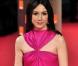 Aux BAFTA, Elsa Zylberstein ne voit que par Dior avec cette ravissante robe rose avec pochette assortie 