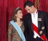 Letizia d'Espagne et Felipe le 9/02 à Madrid, plus amoureux que jamais 