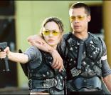 Mais dès le départ en 2005, sur le tournage de Mr & Mrs Smith, Brad et Angie sont inséparables et... des clones ! 