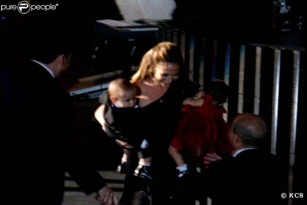 Marc Anthony et Jennifer Lopez montrent à la foule leurs bébés Max et Emme