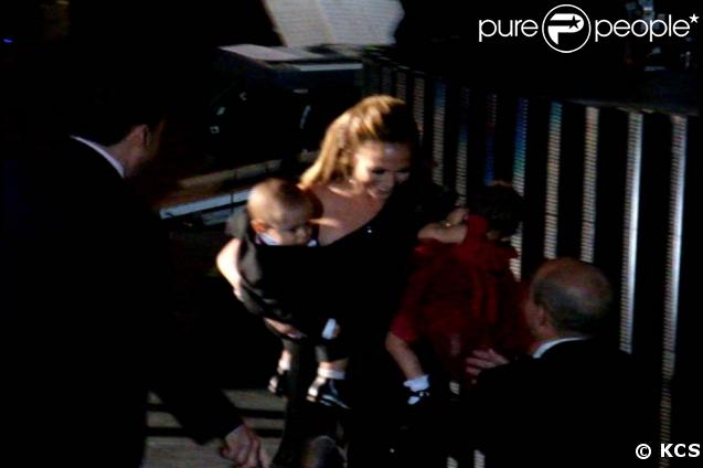 Marc Anthony et Jennifer Lopez montrent à la foule leurs bébés Max et Emme