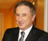 Michel Drucker a servi de base pour inventer un personnage dans le livre 
