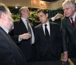 Nicolas Sarkozy et Michel Barnier, Ministre de l'Agriculture, au salon de l'Agriculture