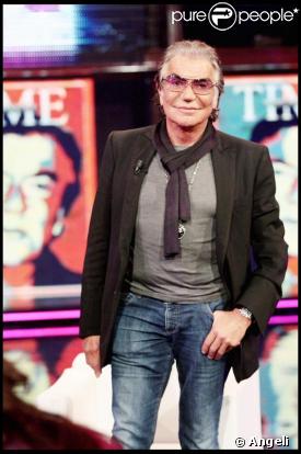 Roberto Cavalli sur le plateau d'une émission italienne 