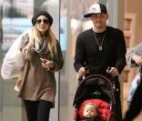Nicole Richie, Joel Madden et Harlow en balade à Los Angeles en février 2009 