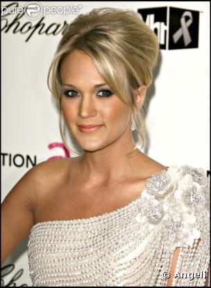 Carrie Underwood a posé pour Annie Leibovitz et Badgley Mischka