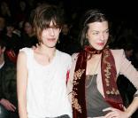 Lou Doillon et Milla Jovovich au défilé Nina Ricci. 05/03/09