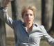 Angelina Jolie, blonde, belle, blessée, sur le tournage de "Salt", le 9 mars 2009, au National Mall de Washington D.C.
