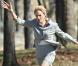 Angelina Jolie, blonde, belle, blessée, sur le tournage de "Salt", le 9 mars 2009, au National Mall de Washington D.C.