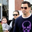Jessica Alba radieuse avec son mari et sa fille... une famille modèle on vous dit !