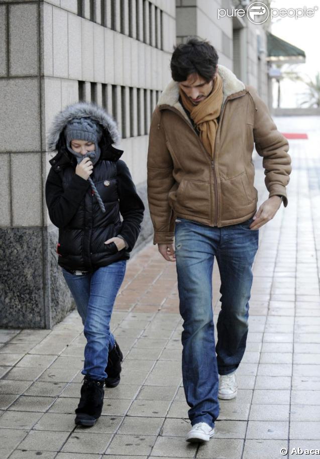 Kylie Minogue et Andres Velencoso en Espagne en janvier dernier