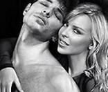 Kylie Minogue et son homme, très sensuels pour le nouveau parfum de la belle...
