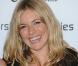 Sienna Miller vous offre... ses éclats de rire !