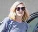 Drew Barrymore suit les tendances et opte elle aussi pour le jean troué