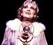 Natasha Richardson interprète "Maybe this time", dans la comédie musicale "Cabaret"...