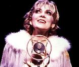 La talentueuse artiste britannique Natasha Richardson, en 1998, sur la scène de Broadway où elle jouait 