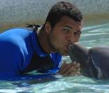 Jo-Wilfried Tsonga au Seaquarium pour une jolie rencontre avec... un dauphin !