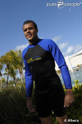 Jo-Wilfried Tsonga au Seaquarium pour une jolie rencontre avec... un dauphin !