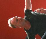 Sting en plein étirement... 