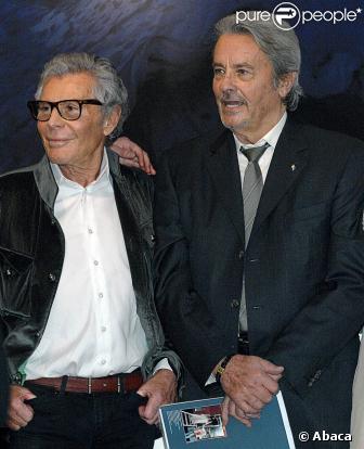 Alain Delon et Jean-Daniel Lorieux, à la Spiridonov House, à Moscou, à l'occasion de l'exposition The Master and Margarita, le 29 mars 2009 !