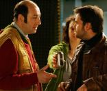 Kad Merad et Clovis Cornillac, sur le tournage de Protéger et Servir, d'Eric Lavaine, à l'école de police de Jurbise, à Mons, en Belgique, le 10 mars 2009 !