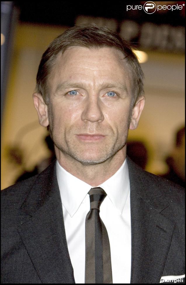 James Bond ne rigole pas avec les ongles sales