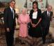 Le couple Obama rencontre la Reine Elizabeth II et son mari... C'est quoi cette tenue Michelle ? !