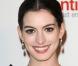 Anne Hathaway, au LACMA de Los Angeles, à l'occasion de l'avant-première de "Valentino : The Last Emperor", qui s'est tenue le 1er avril 2009 !