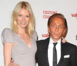 Gwyneth Paltrow est de plus en plus jolie avec le temps (alors qu'on l'aimait paltrow... mais maintenant, on est trop fans !), au LACMA de Los Angeles, à l'occasion de l'avant-première de 