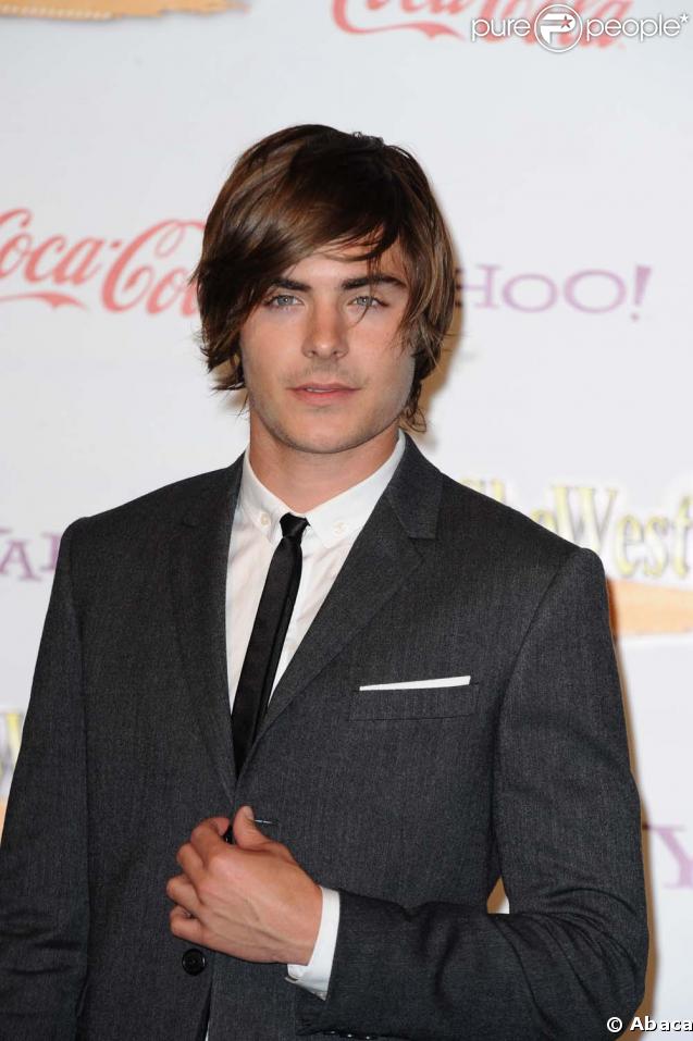 Zac Efron joue dans le film  17 ans encore  au côté de Matthew Perry 