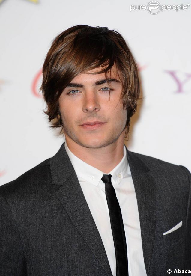Zac Efron... une pool party déjantée à découvrir en vidéo !
