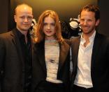 Natalia Vodianova chez Etam pour le lancement de sa collection mercredi 8 avril avec son époux Justin Portman et Luarent Milchior co-directeur de la marque. 