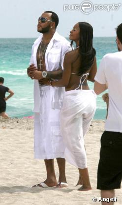 Flo Rida tourne son prochain clip sur la plage de Miami