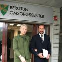 Après les grandes manoeuvres à la neige, Mette-Marit et Haakon de Norvège sont... aux soins !
