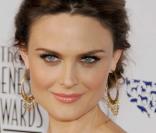 La jolie Emily Deschanel, interprète de Temperance Brennan dans  Bones  