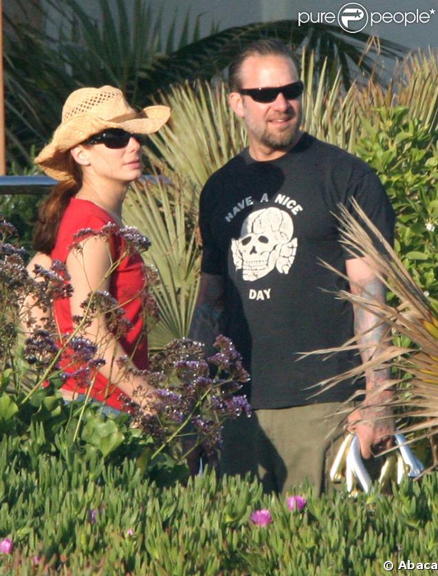 Des moments paisibles, loin des grosses cylindrées pour Jesse James et Sandra Bullock