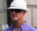 Michael Schumacher suit la mode. Mais laquelle ?