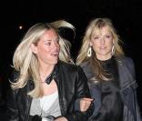 Ali Larter et une amie font une balade nocturne dans New-York après avoir dîné au restaurant  Waverly inn 