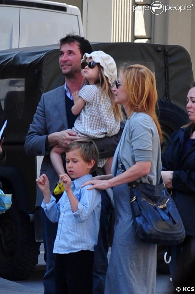 Noah Wyle avec sa femme Tracy Warbin et leurs enfants Owen et Auden en vacances à Florence, le 23/04/09