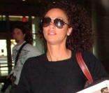 Sharlely Kerssenberg, la fiancée de Borie Becker, à l'aéroport de Miami 