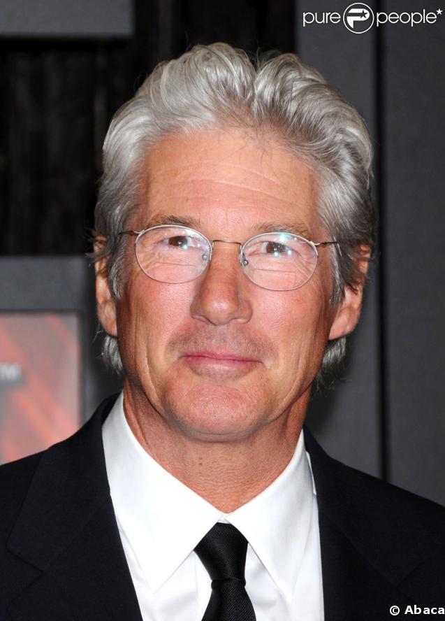 Richard Gere et sa célèbre chevelure argentée 