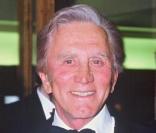 Kirk Douglas lors de la cérémonie des César en 1990, le père de Michael Douglas avait 74 ans 
