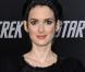Winona Ryder tout de noir vêtue, à l"occasion de l"avant-première de "Star Trek", au Grauman"s Chinese Theatre de Los Angeles, le 30 avril 2009 !