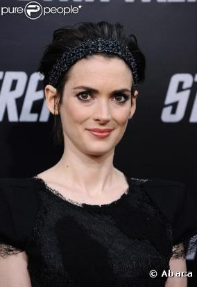 Winona Ryder absolument ravissante, à l'occasion de l'avant-première de "Star Trek", au Grauman's Chinese Theatre de Los Angeles, le 30 avril 2009 !