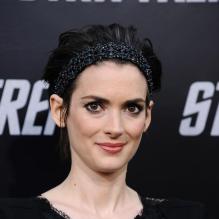 Winona Ryder absolument ravissante, à l'occasion de l'avant-première de "Star Trek", au Grauman's Chinese Theatre de Los Angeles, le 30 avril 2009 !
