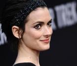 Winona Ryder toujours aussi mignonne, à l'occasion de l'avant-première de 