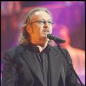 Umberto Tozzi : il reprend en italien une célèbre chanson française... Découvrez laquelle !