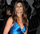 Cindy Crawford lors de la soirée du Costume Institute au Metropolitan Museum of Art à New York, le 4 mai 2009