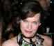 Milla Jovovich, mutine et naturelle au Costume Institute Gala. Quel classe ! 